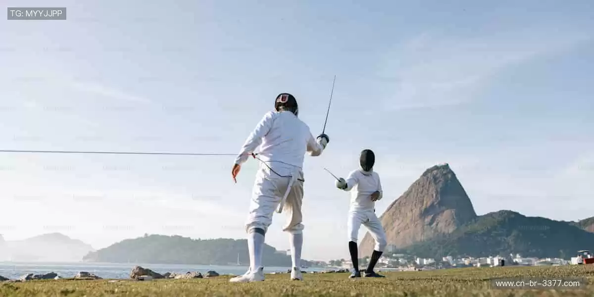 📺锁定直播，你的视角就是主场！